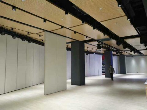 <b>韓國大使館文化院多功能廳運(yùn)動(dòng)地板案例分享</b>
